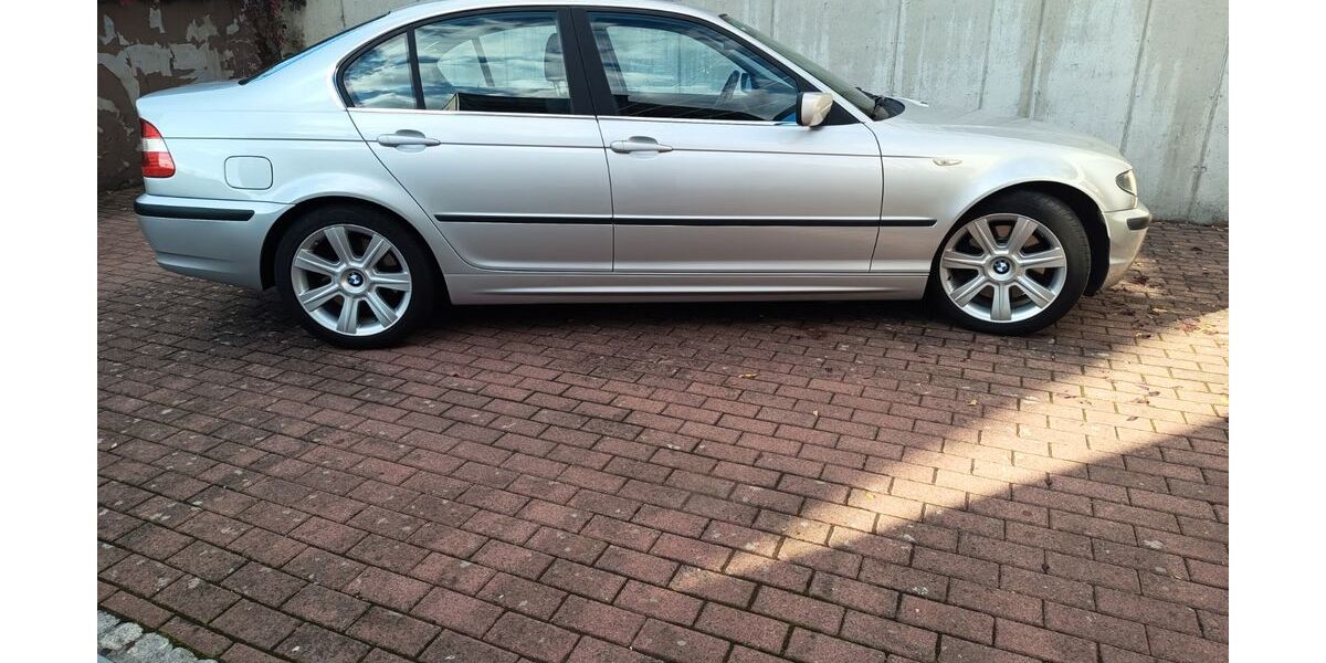 BMW 330 82.500 km 15.500 &euro; Döhlau 95182