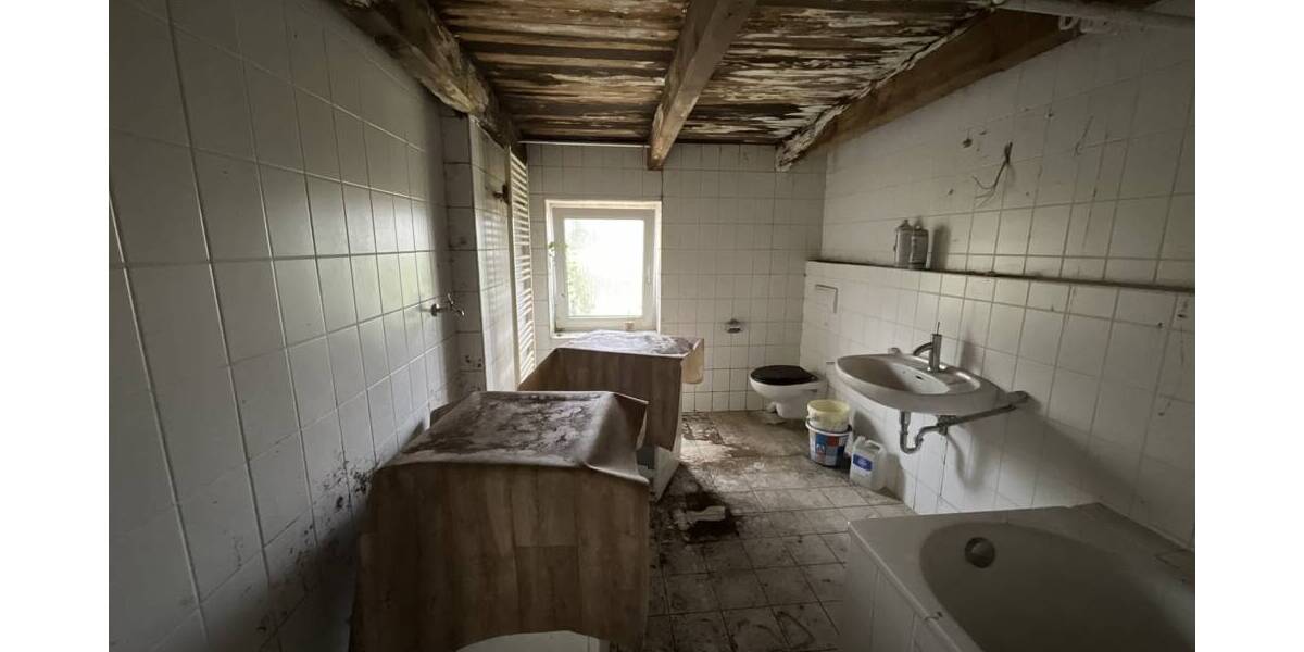 Mehrfamilienhaus, Wohnhaus Rastede Bekhausen - 4 Zimmer, 140 m&sup2;, 295.000&euro; | Angebot:26189574