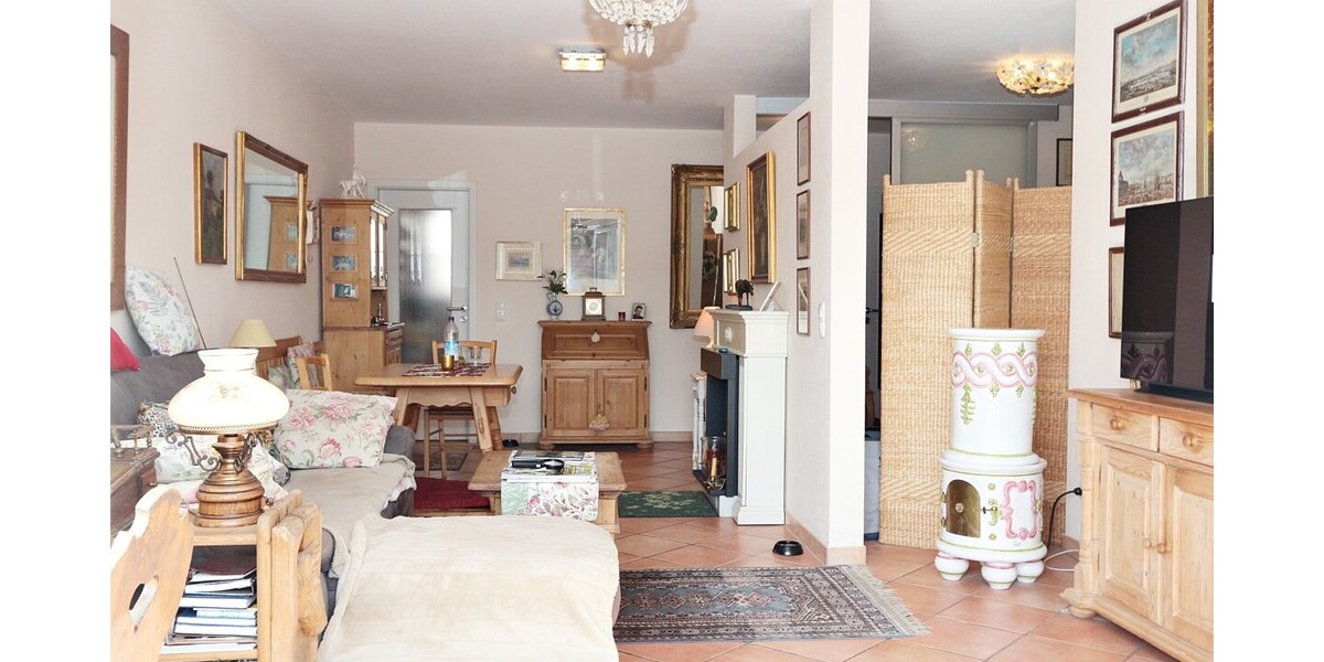 ** Traumapartment mit Sonnenterrasse ** und Stellplatz !! in S-Bahn-Nähe !! TOP-LAGE in GILCHING !! - Etagenwohnung Gilching | Angebot:26544391