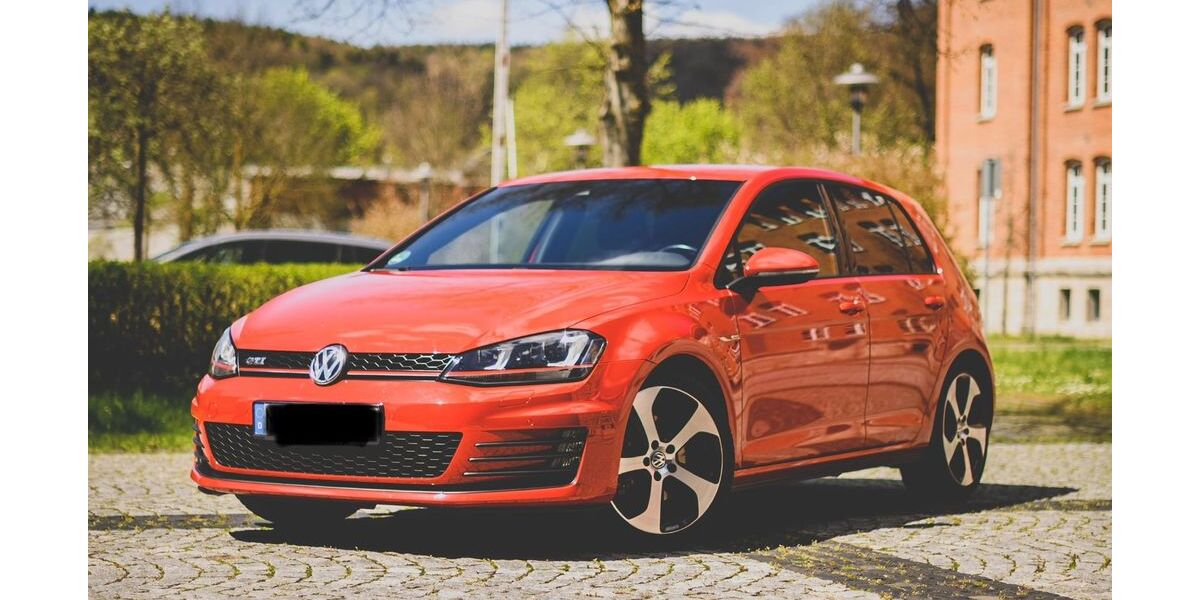 VW Golf 88.000 km 16.500 &euro; Grabfeld 98631