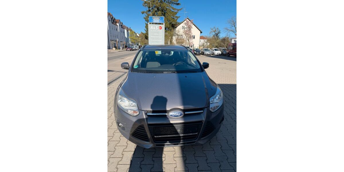 Ford Focus 215.114 km 1.900 &euro; Freising/Lerchenfeld 85356