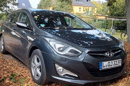 Hyundai i40 90.000 km 8.300 € Leipzig 04347
