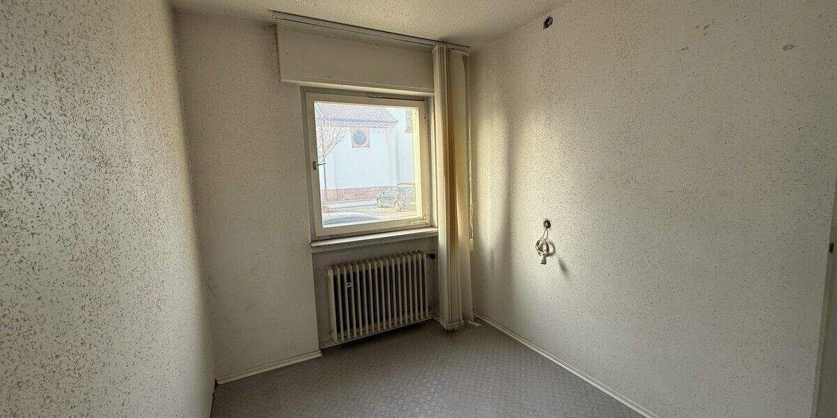 Mehrfamilienhaus, Wohnhaus Graben-Neudorf Neudorf - 7 Zimmer, 224 m&sup2;, 490.000&euro; | Angebot:25736356