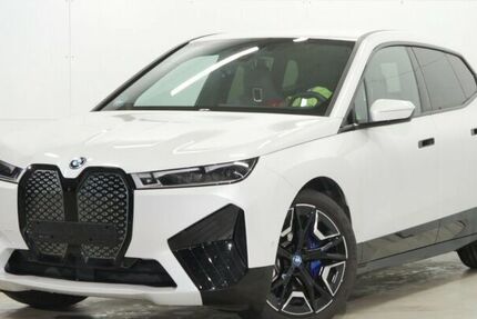 BMW iX 13.900 km 49.840 &euro; Paderborn 33100