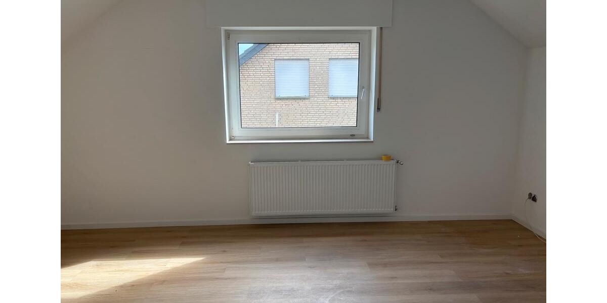 Einfamilienhaus Schloß Holte-Stukenbrock Stukenbrock - 5 Zimmer, 125 m&sup2;, 1.500&euro; | Angebot:26302187