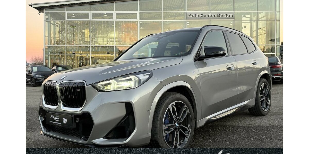 BMW X1 M35i xDrive KEYLE./KAMERA/HARMAN/NAVI/DAB/LED 1.763 km 48.900 &euro; Villingen-Schwenningen 78054