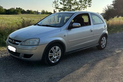 Opel Corsa 131.000 km 2.400 € Karlsdorf 76689