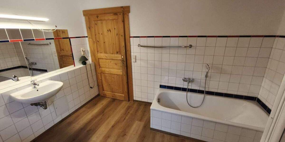 Zimmer Clausthal-Zellerfeld Zellerfeld - 3 Zimmer, 80 m&sup2;, 690&euro; | Angebot:25738147