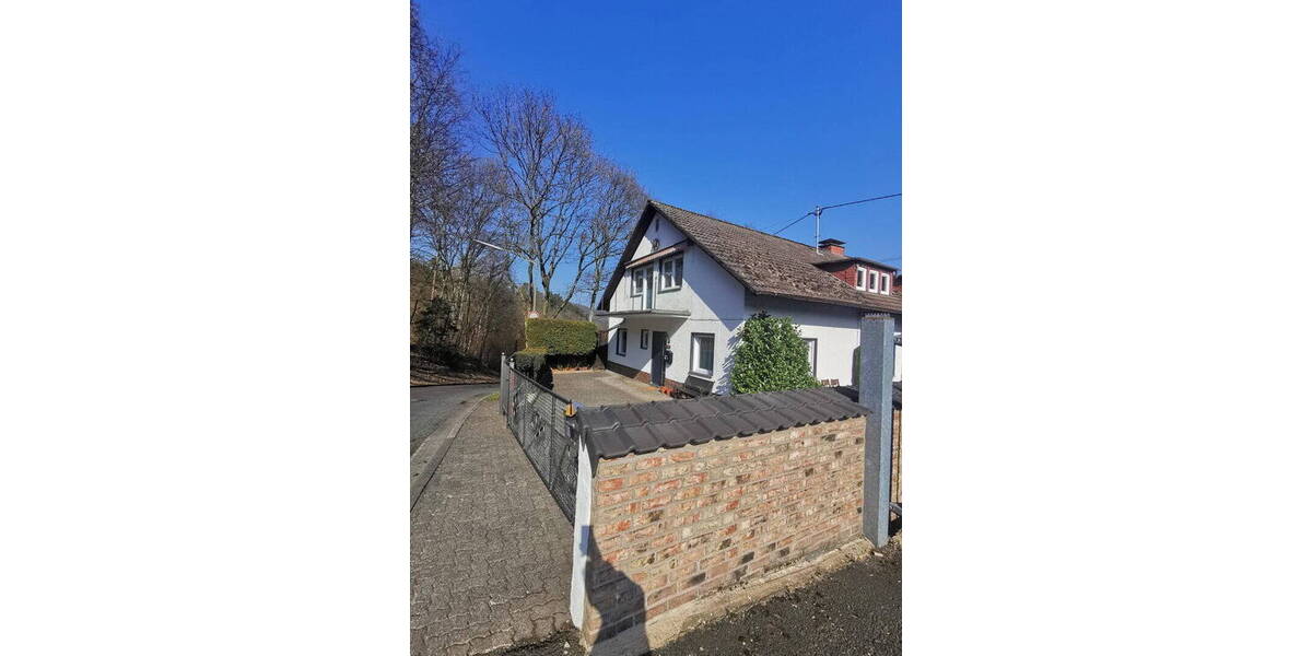 Mehrfamilienhaus, Wohnhaus Siegen Eiserfeld - 4 Zimmer, 103 m&sup2;, 249.000&euro; | Angebot:26202174