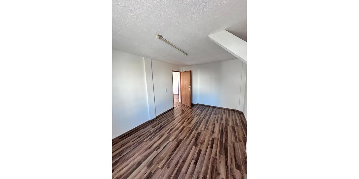 Etagenwohnung Finsterwalde - 3 Zimmer, 59 m&sup2;, 560&euro; | Angebot:26398622