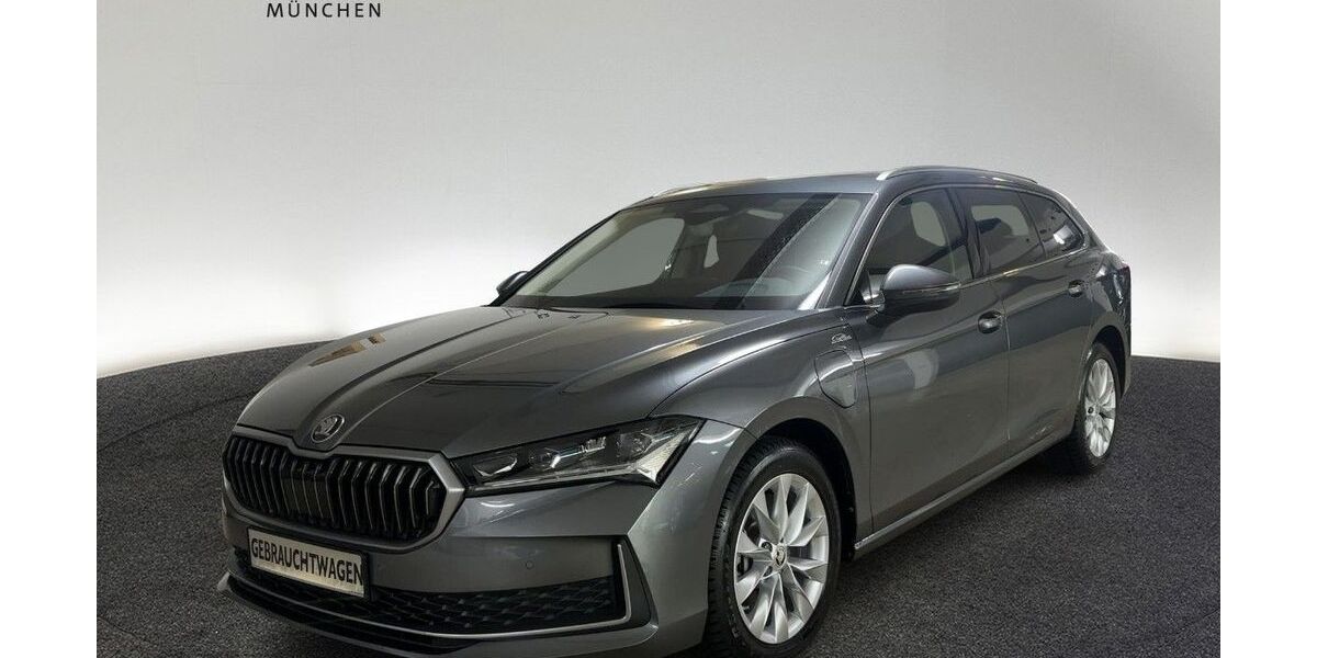 Skoda Superb 21.900 km 37.960 &euro; München 80935