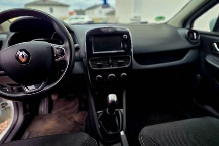 Renault Clio 85.067 km 7.900 &euro; Neu-Bamberg 55546