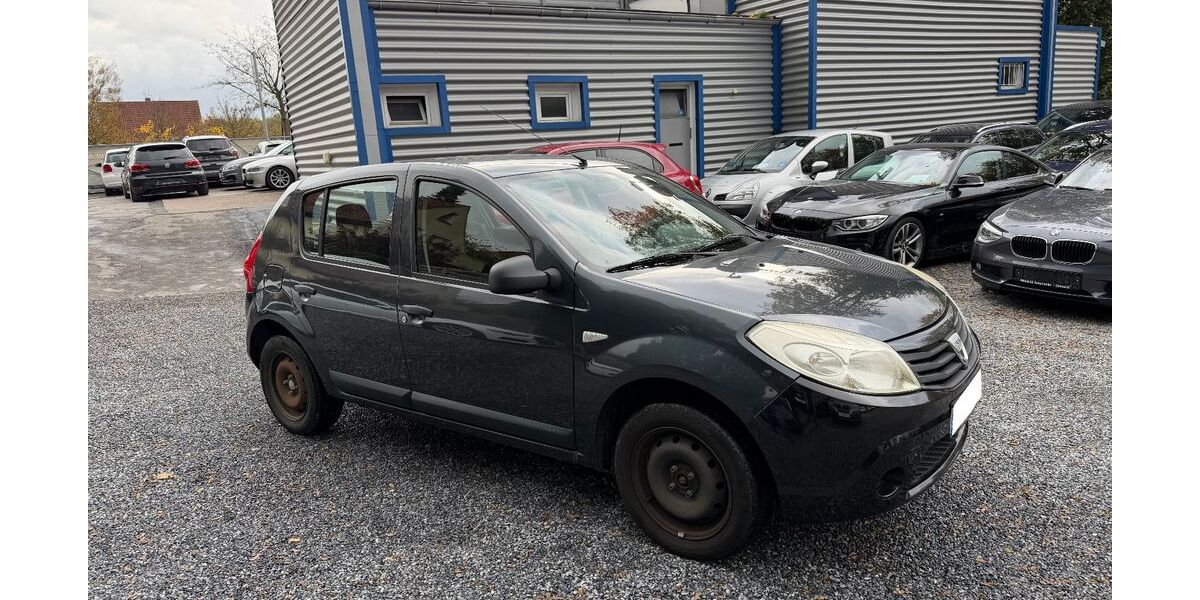 Dacia Sandero 163.000 km 1.499 &euro; Detmold 32758