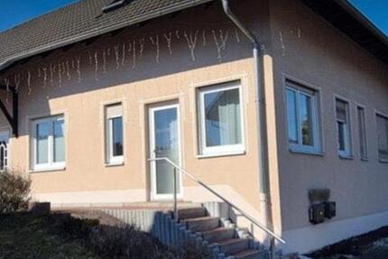 Haus Bad Salzungen - 8 Zimmer, 186 m&sup2;, 299.000&euro; | Angebot:25806627