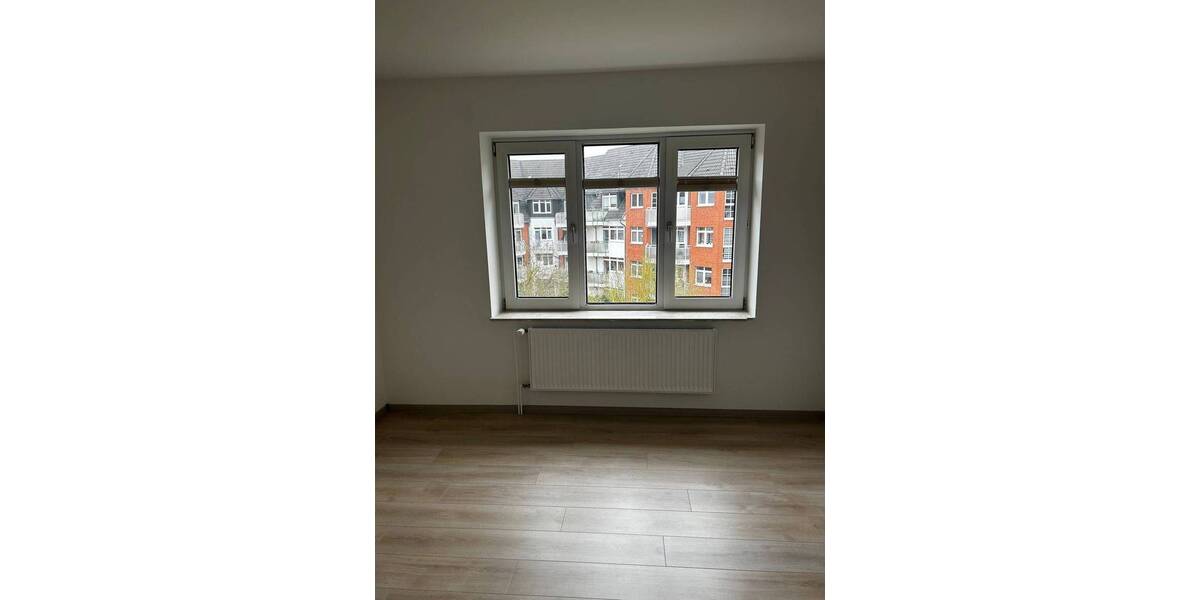 Etagenwohnung Stralsund Grünthal-Viermorgen - 3 Zimmer, 78 m&sup2;, 705&euro; | Angebot:26407966