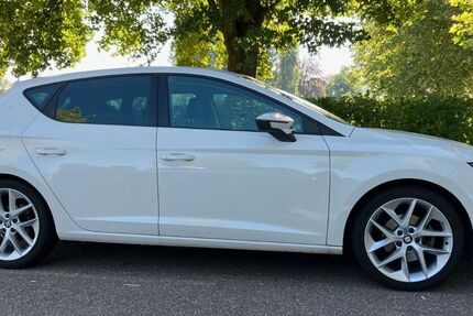 Seat Leon 54.000 km 11.900 &euro; Neuenstadt 74196