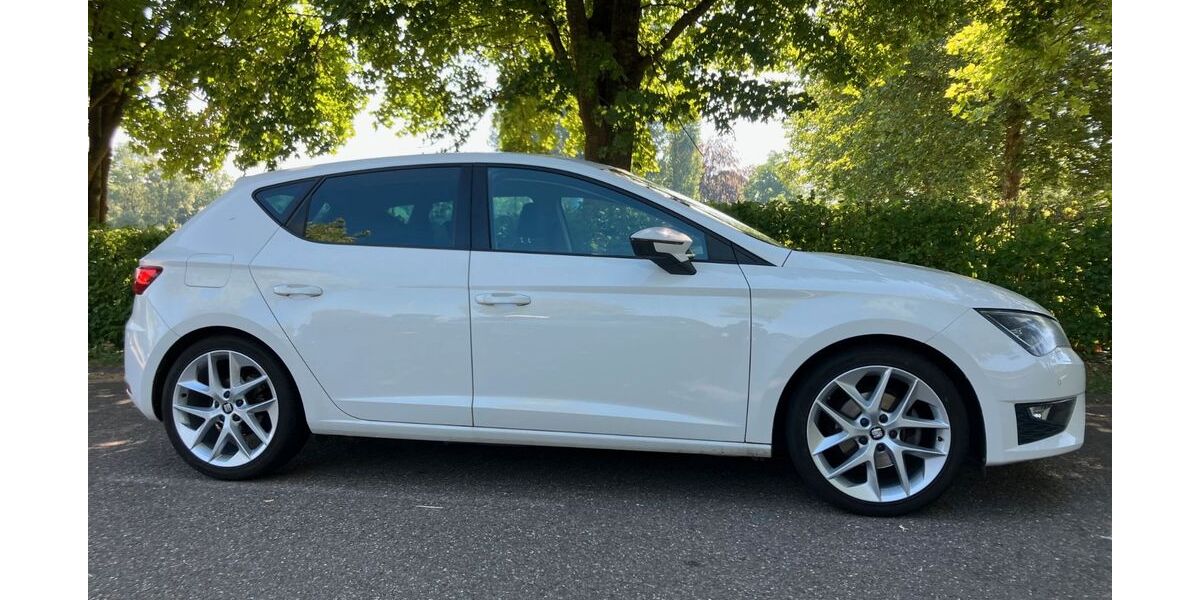 Seat Leon 54.000 km 11.900 &euro; Neuenstadt 74196