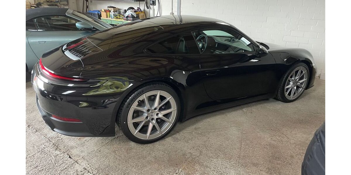 Porsche 992 3.400 km 136.900 &euro; Herzberg 37412