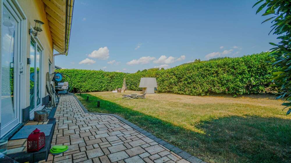 Sonniges Traumhaus mit viel Platz in Haiger OT - Einfamilienhaus Haiger | Angebot:27197051