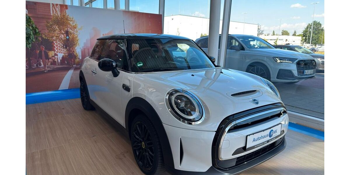Mini Cooper SE 26.663 km 21.900 &euro; Erlangen 91058