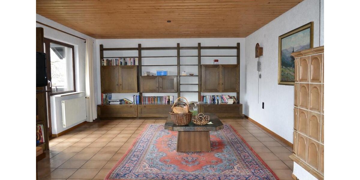 Einfamilienhaus Titisee-Neustadt Neustadt - 5 Zimmer, 160 m&sup2;, 400.000&euro; | Angebot:26239397