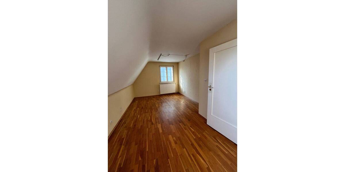 Einfamilienhaus Neu-Isenburg Isenburg - 7 Zimmer, 135 m&sup2;, 725.000&euro; | Angebot:26740233