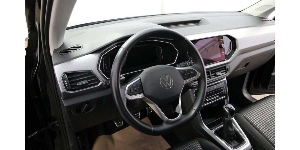 VW T-Cross TSI OPF Active LED+NAVI+KAMERA+ACC 41.681 km 18.900 &euro; Hagenow 19230