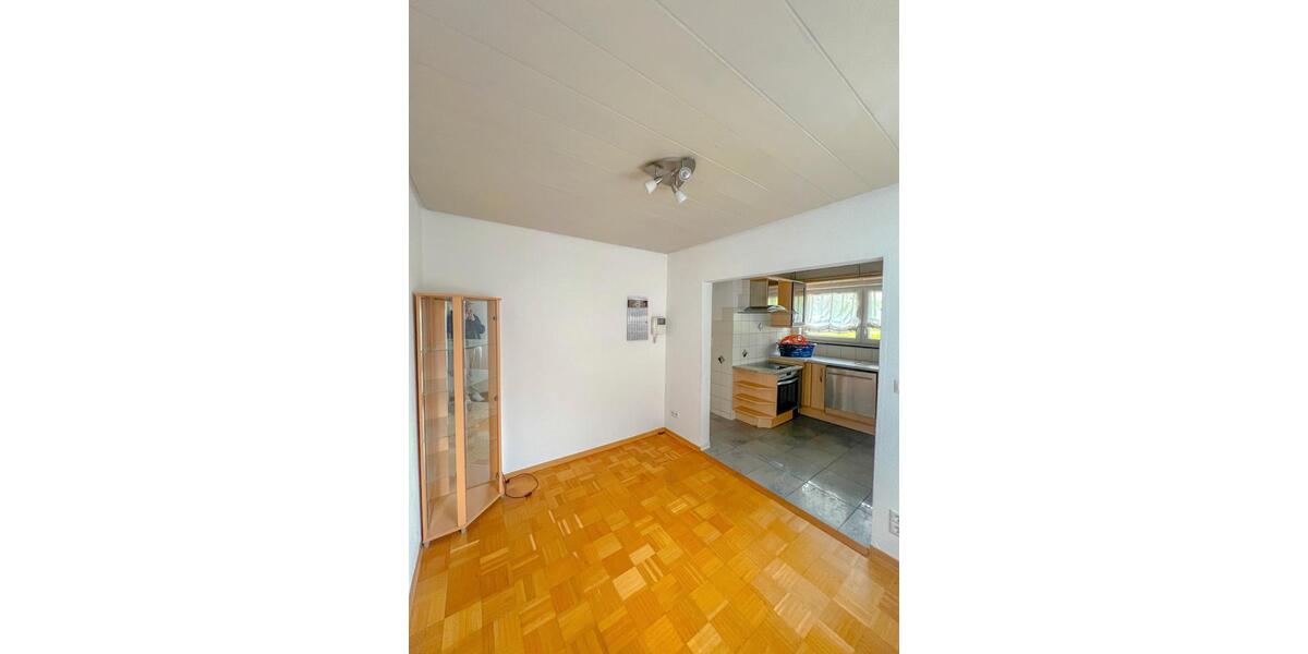 Reihenhaus Süßen - 7 Zimmer, 202 m&sup2;, 590.000&euro; | Angebot:26163656
