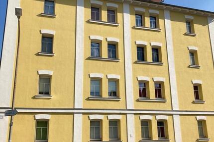 Helle 3 Zim -Wohnung mit Aussicht ins grüne und Einbauküche in FO zimmer