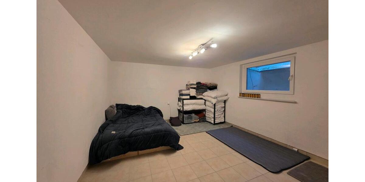 Doppelhaushälfte Schwalbach am Taunus - 5 Zimmer, 130 m&sup2;, 100&euro; | Angebot:25959821