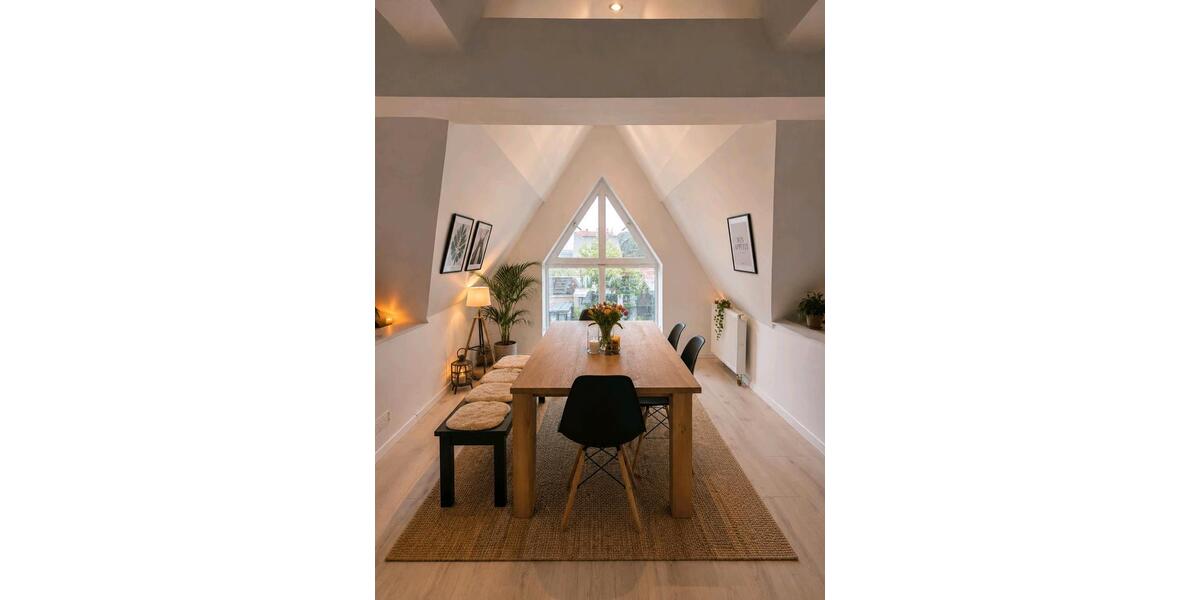 Dachgeschoßwohnung Nürnberg Gleißhammer - 3.5 Zimmer, 100 m&sup2;, 349.000&euro; | Angebot:27133431