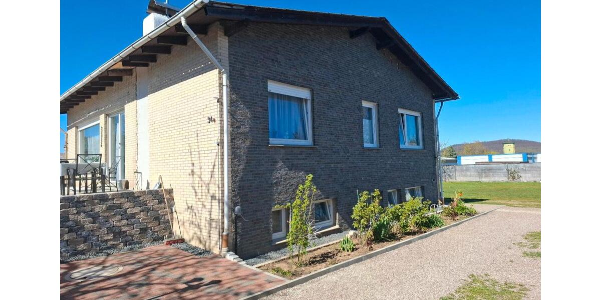 Bungalow Stadtoldendorf - 2.5 Zimmer, 98 m&sup2;, 255.000&euro; | Angebot:26418589