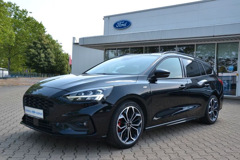 Ford Focus 53.000 km 18.660 € Döbeln 04720