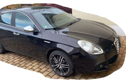 Alfa Romeo Giulietta 125.000 km 7.100 &euro; Schwäbisch Gmünd 73529