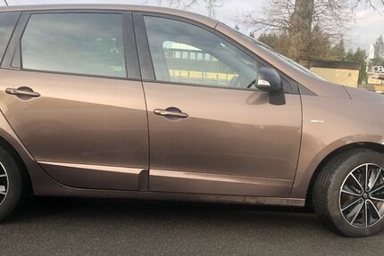 Renault Scenic 245.000 km 3.900 &euro; Schloss Holte 33758