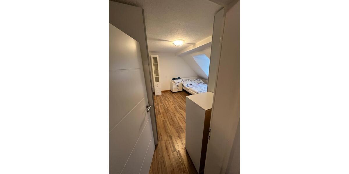 Dachgeschoßwohnung Dortmund Hombruch - 3 Zimmer, 45 m&sup2;, 118.000&euro; | Angebot:24726141