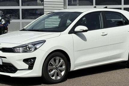 Kia Rio 24.217 km 13.970 &euro; Schorndorf 73614
