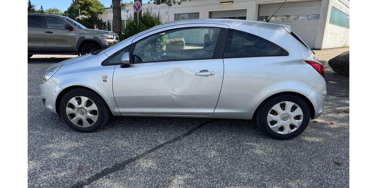 Opel Corsa 156.058 km 1.190 &euro; Barsbüttel 22885