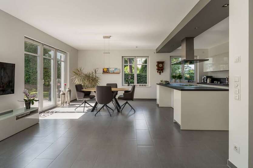 Wohnung zum Mieten in Hamburg 2.480 € 124 m²