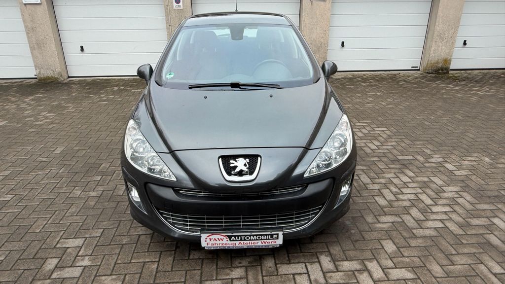Peugeot 308 138.000 km 3.299 &euro; Essen 45356