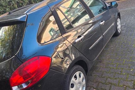 Renault Clio 157.733 km 3.300 € Hoppstädten-Weiersbach 55768