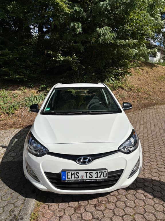 i20