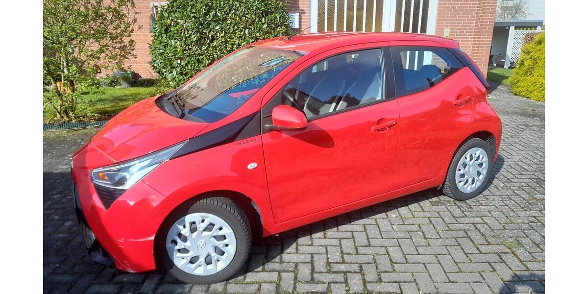 Toyota Aygo (X) 16.500 km 10.600 &euro; Bünde 32257