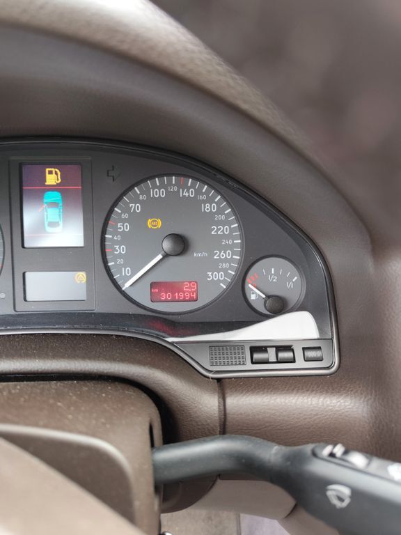 Audi S8 300.199 km 6.500 € Lüssow 18442