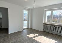 Tolle SingleWohnung: 1,5-Zimmer mit Balkon im idyllischen Gauting!