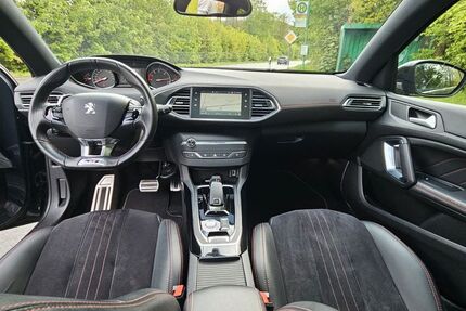 Peugeot 308 128.000 km 12.999 &euro; Oelde 59302