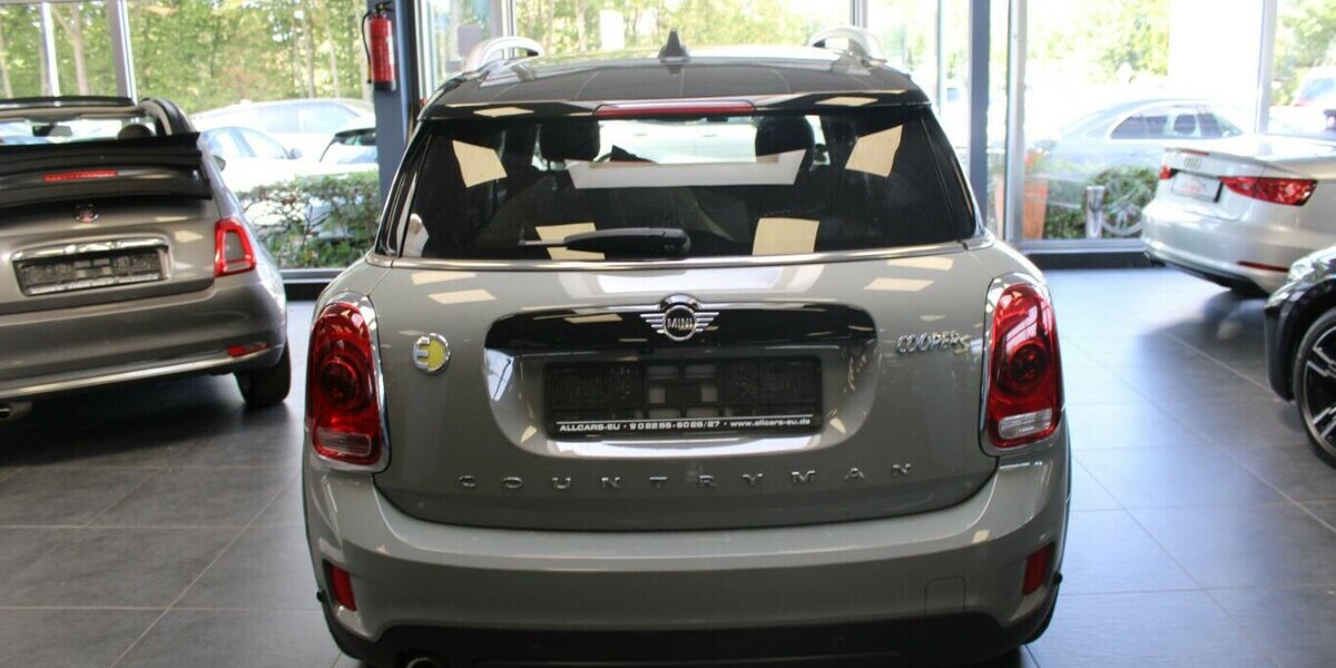 Mini Cooper SE Countryman All4 Aut. 64.062 km 18.980 &euro; Euskirchen 53881
