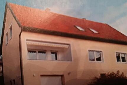 Haus Wald - 6 Zimmer, 180 m&sup2;, 1.500&euro; | Angebot:24752725