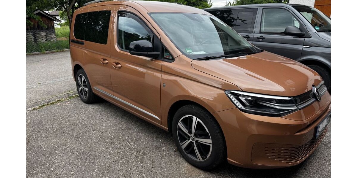 VW Caddy 61.500 km 27.900 &euro; Feldkirchen-Westerham 83620