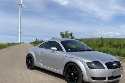 Audi TT 197.654 km 9.900 &euro; Homburg 66424